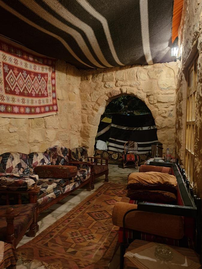 The Orient Home Wadi Musa Exterior foto