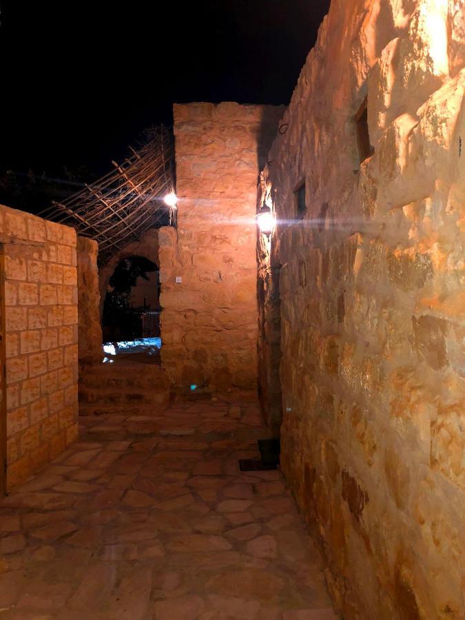The Orient Home Wadi Musa Exterior foto